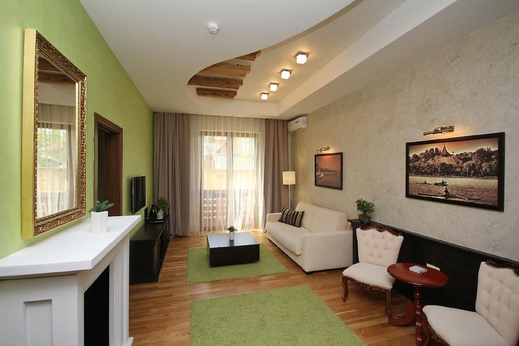 Vila Palic Hotel Exterior photo